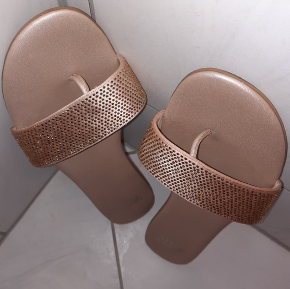 Simply Pelle women's size 11 rose gold sandal Excellent used condition - Picture 4 of 6